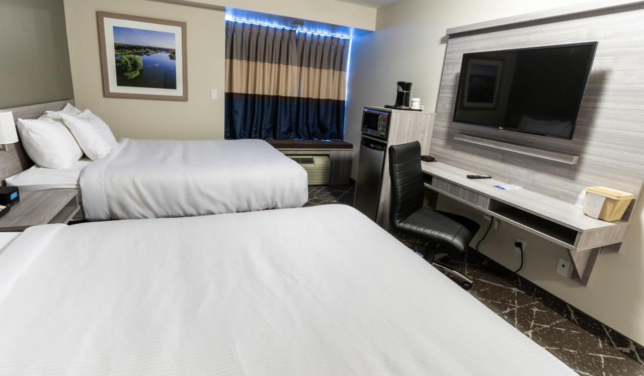 Microtel Inn & Suites By Wyndham Lloydminster Kültér fotó