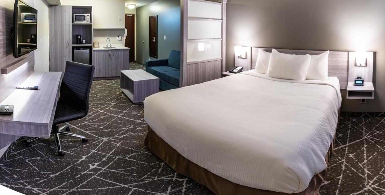 Microtel Inn & Suites By Wyndham Lloydminster Kültér fotó