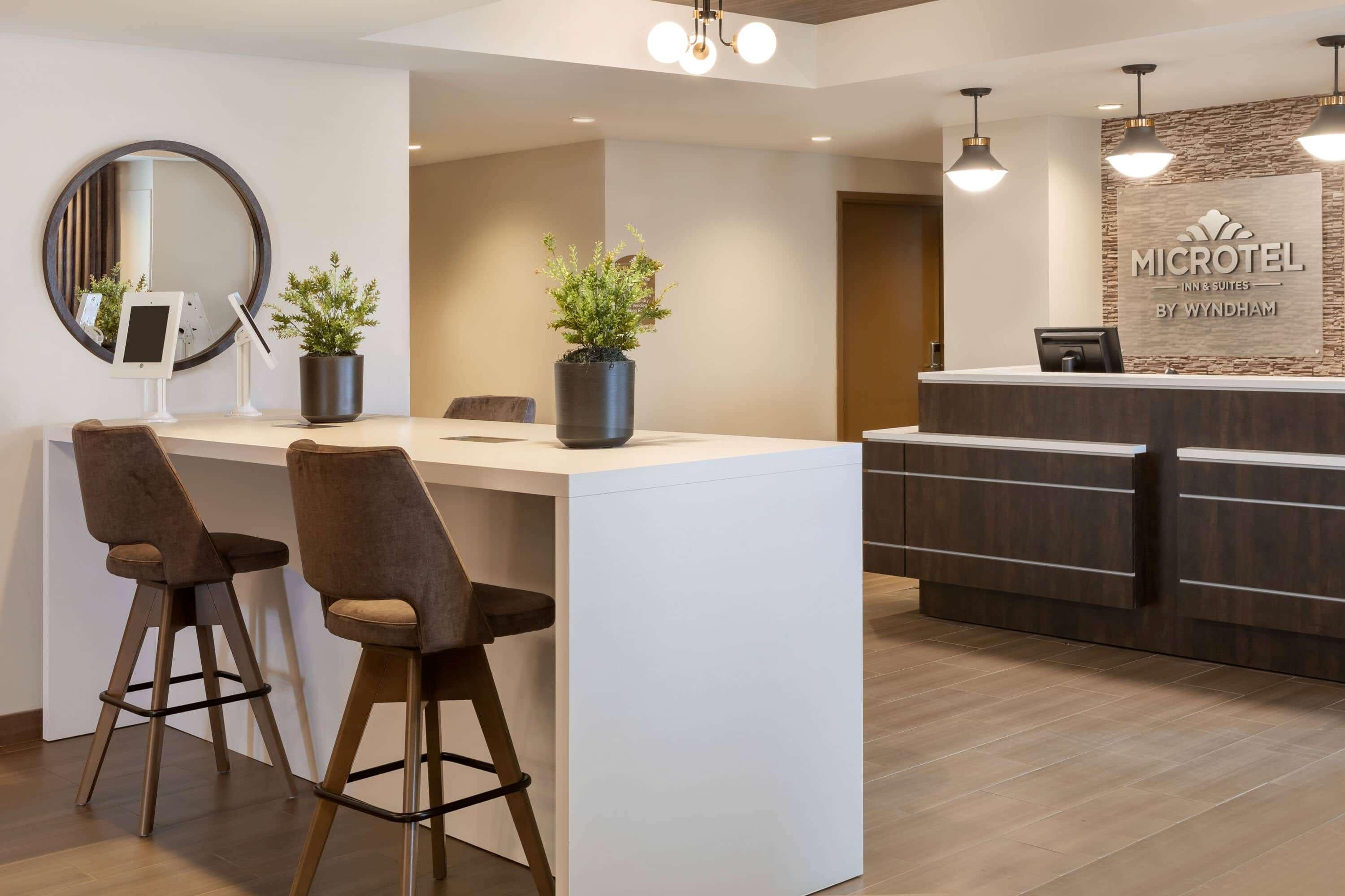Microtel Inn & Suites By Wyndham Lloydminster Kültér fotó